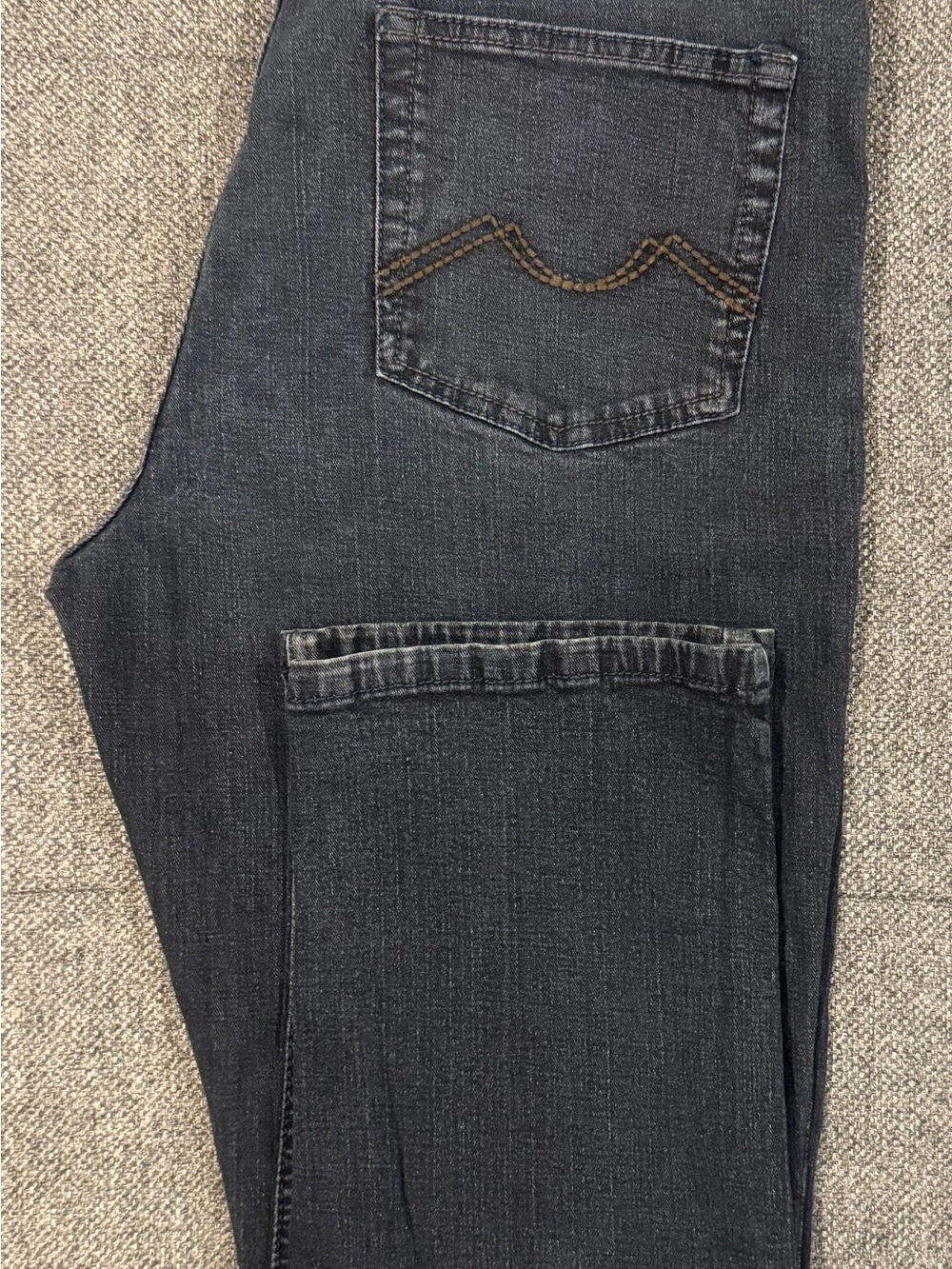 Men's Slim Straight Jeans in Dark Gray - Minimal Stitch Back Pocket